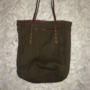 Army green tote