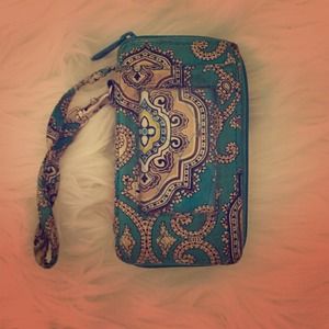 iPhone 4/4S/5/5C Wristlet
