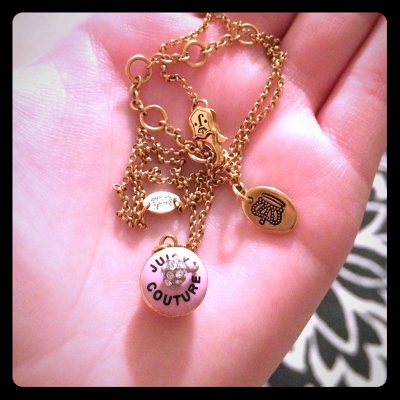 Juicy couture cupcake necklace