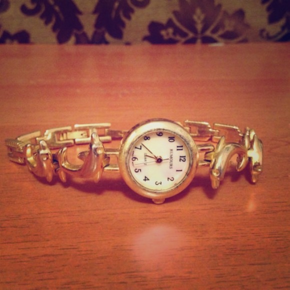 Dolphin gold watch - Picture 1 of 4