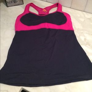 Lucy pink and navy workout top size medium