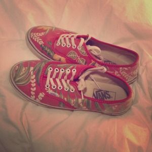 Floral pattern red white yellow green VANS