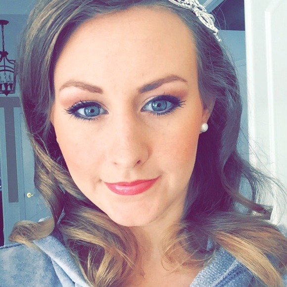 ✨Meet the Seller✨ - Picture 3 of 4