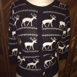 Black sweater with reindeer