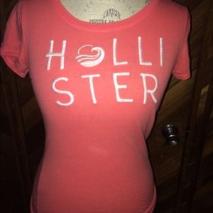 Hollister tee shirt