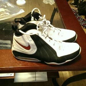 Nike basket ball shoes