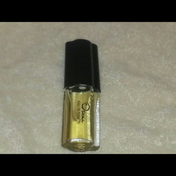GUESS,  White Diamond, & Oscar de la renta perfume