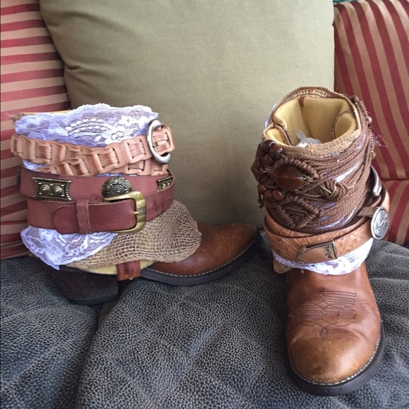 Wedding upcycled cowboy boots - Picture 2 of 4