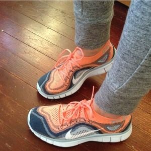 Nike free 5.0 knit woven bright running