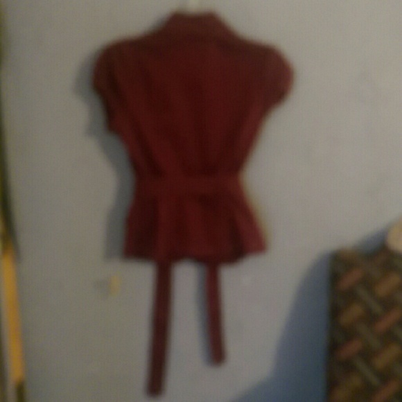 Top - Picture 2 of 2