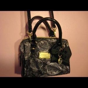 Sugar Skull Small Betsey