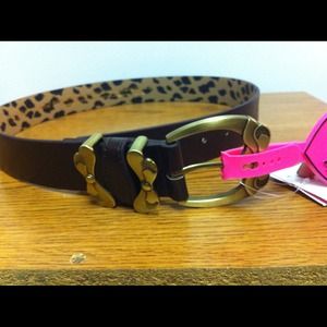 Betsy Johnson belt NWT size small brown/brass
