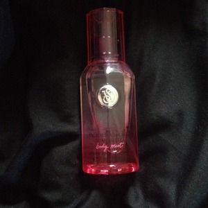 VS Bombshell perfume