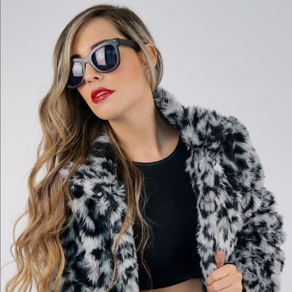 Outerwear - WINTER SALE - Style Link - Fur Jacket
