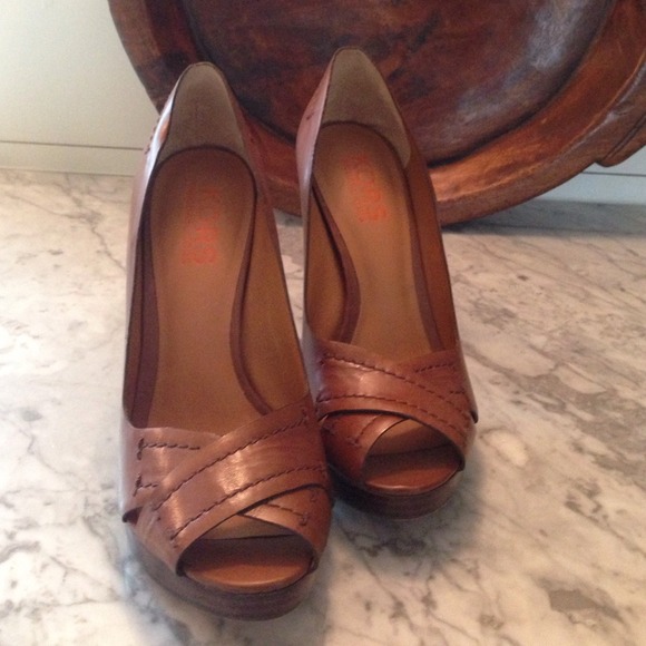 SOLD IN BUNDLE - Michael Kors heels