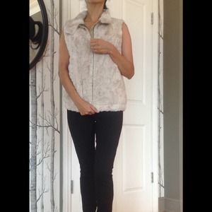 Sanctuary faux fur vest. Sanctuary faux fur vest.
