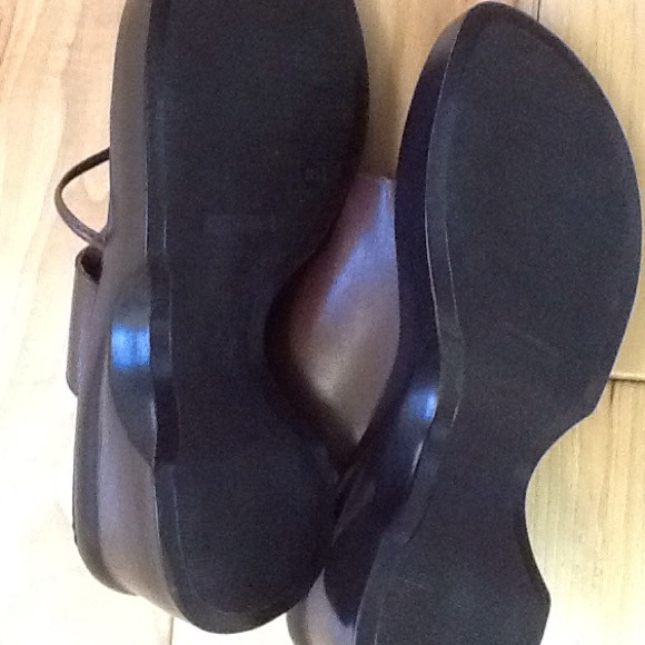 Brand new without tag shoes SOLD - Picture 4 of 4