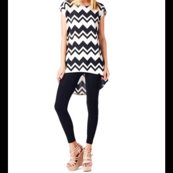 GORGEOUS HIGH/LOW CHEVRON BLOUSE!❤️ - Picture 4 of 4