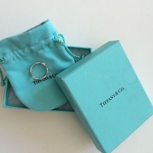 Tiffany "xoxo" ring