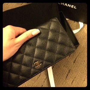 🚫SOLD🚫Authentic Chanel Caviar Leather Classic