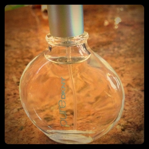 Dkny "pure" brand new 1 oz