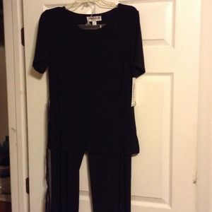 Danny & Nicole pantsuit shirt size 8 pants size 10