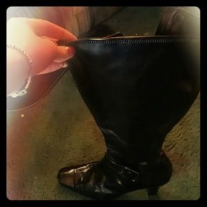 Hannah knee high leather boot with heel