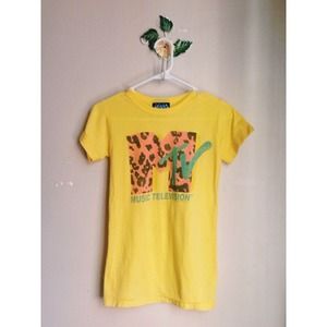 MTV T-shirt