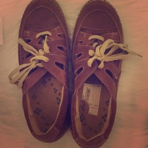 Brown leather boater shoes