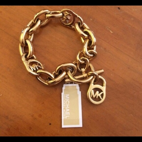 Michael Kors Jewelry - 🎀NWT AUTHENTIC MICHAEL KORS GOLD LINK BRACELET🎀