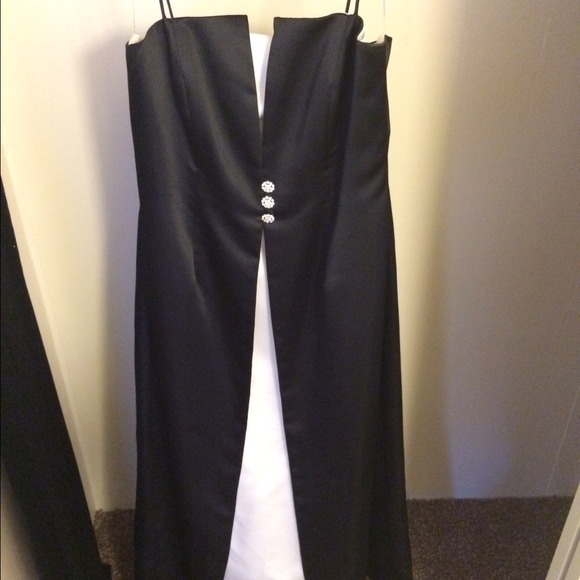 Classic Black and White Prom or Formal Dress - Picture 1 of 3