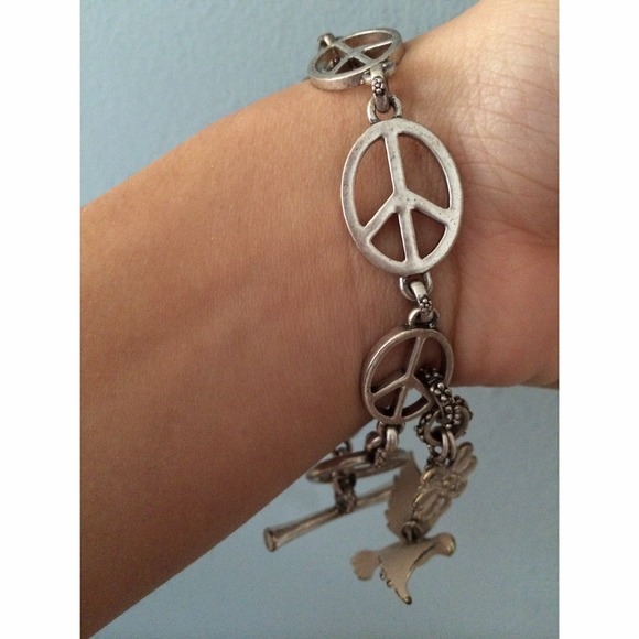 Lucky Brand Jewelry - lucky brand peace charm bracelet