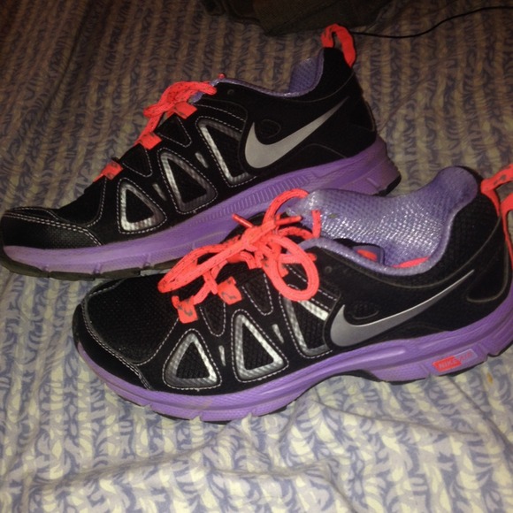 REDUCED ❗️Women's Nike Air Tennis Shoes