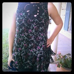 Cute flower tang top with cut out design