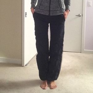 Lululemon studio pant, size 4tall, black