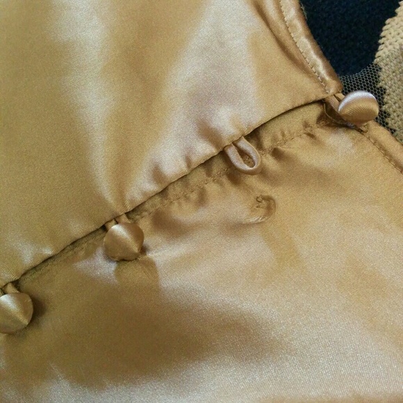 Beautiful sheer blouse - Picture 4 of 4