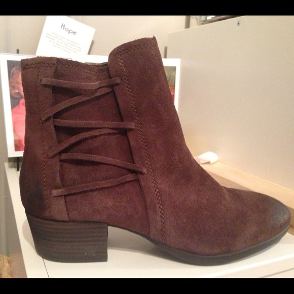 Crown VINTAGE suede bootie