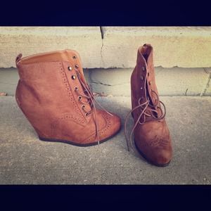 Wedge heeled booties