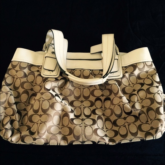 Authentic coach purse