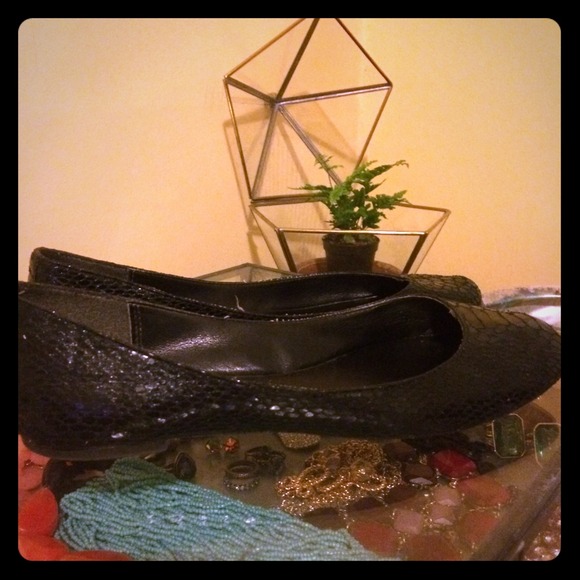 Black Faux Snakeskin Flats