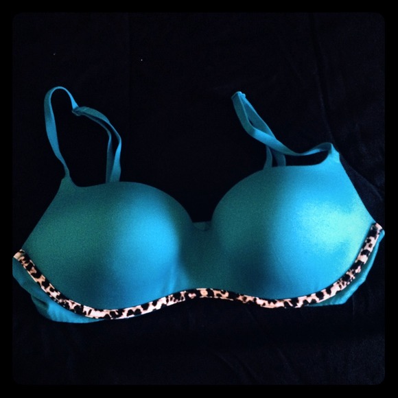 Victorias secret bra ON HOLD✋