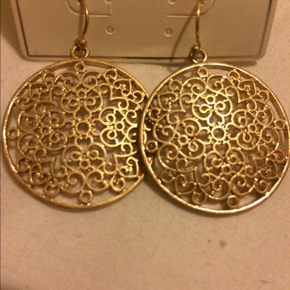 Gold Filigree Disc Earrings