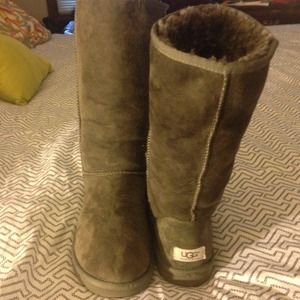 💯Authentic size 8 gray UGG boots