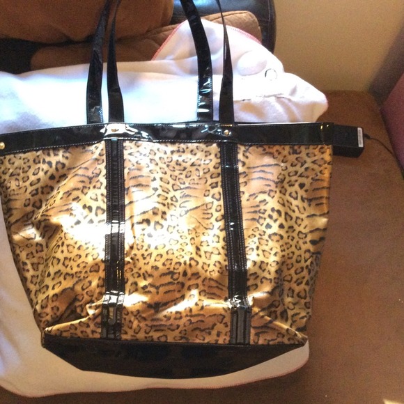 Oversized tote