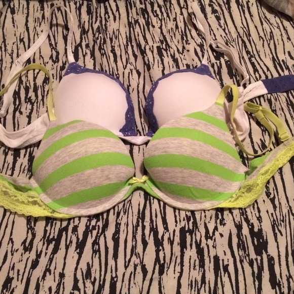 Victoria's Secret bra bundle 34B