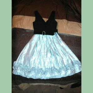 R&M Richards cocktail dress / evening gown