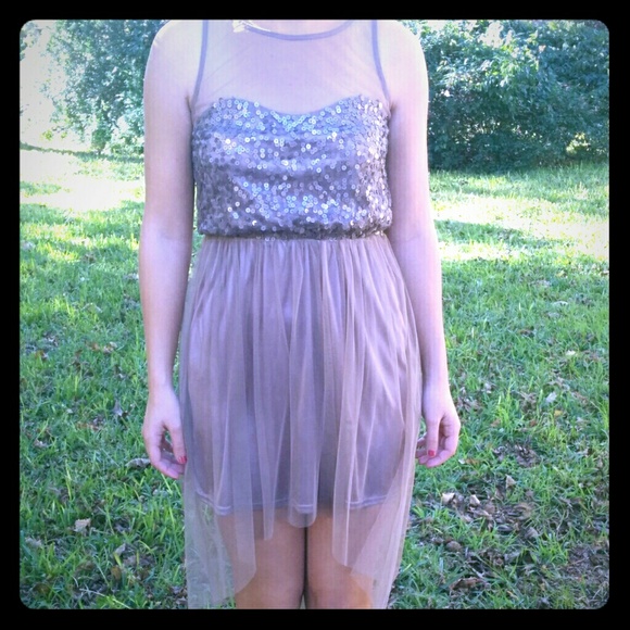 Beautiful high-low sequin dress! - Picture 1 of 4
