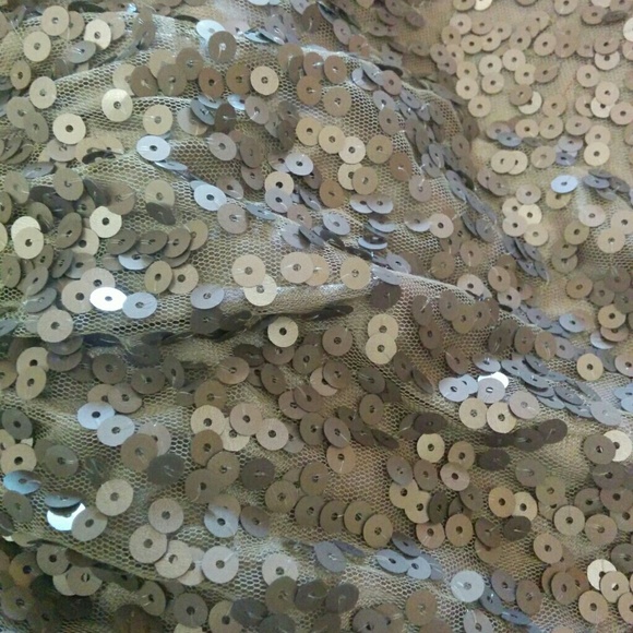 Beautiful high-low sequin dress! - Picture 2 of 4