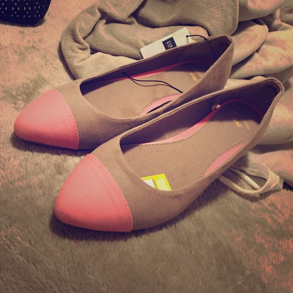 They r size 8