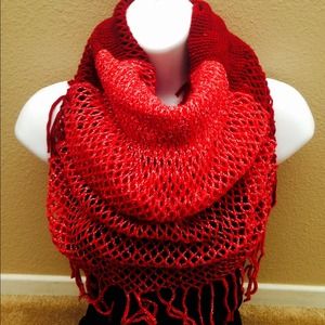 Red/maroon infinity scarf w/shimmer multi style